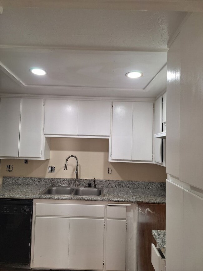 Photo - 1249 Edwards St Unidad 30