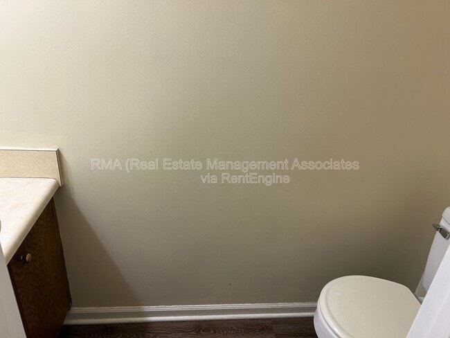 Photo - 128 Westwind Ct