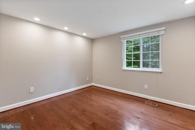 Photo - 8454 Rippled Creek Ct