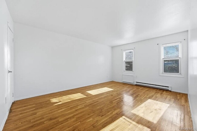 Photo - 13-27 Bell Blvd Unit 3