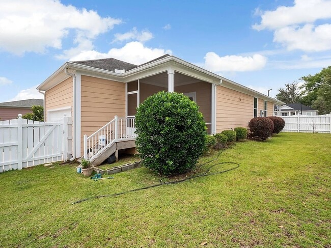 Photo - 3025 Four Oaks Blvd