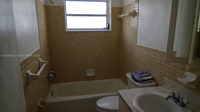 Photo - 1826 Cleveland St Apartment Unit 6