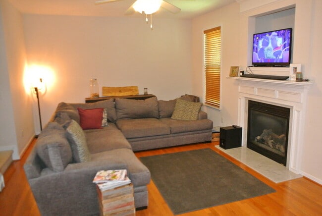 Photo - 2108 Summit Dr