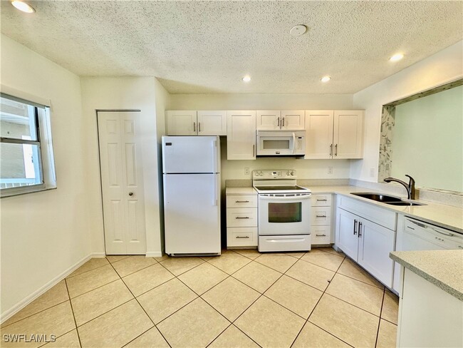Photo - 709 Landover Cir Unidad 202