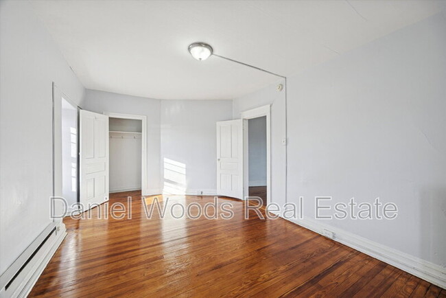 Photo - 330 Kerlin St Unit 3