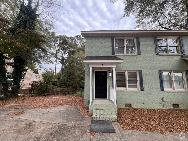 Building Photo - Newly Remodeled 2BD, 1.5BA Raleigh Townhom... Rental