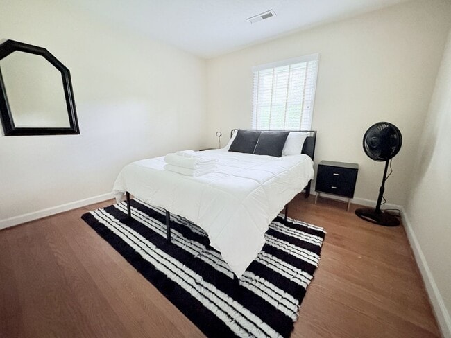 205 Venus Dr
