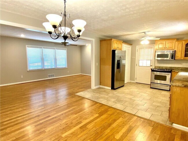 Photo - 97 Brookhaven Dr