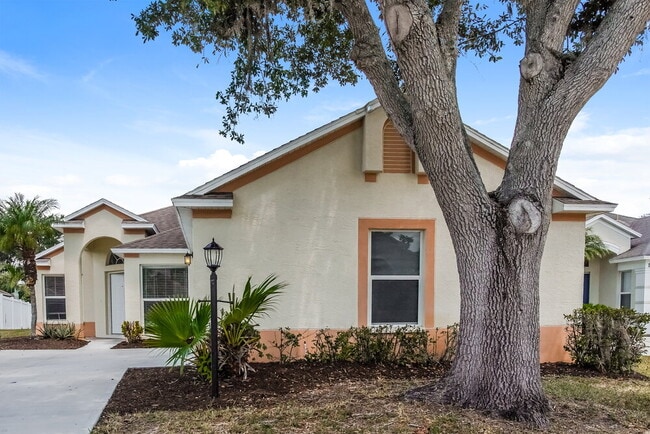 Building Photo - 12807 Nightshade Pl