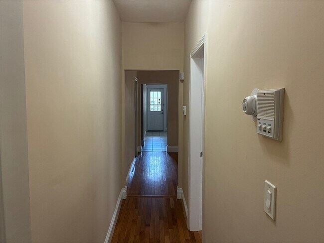 Photo - 71 W Selden St Unit 1