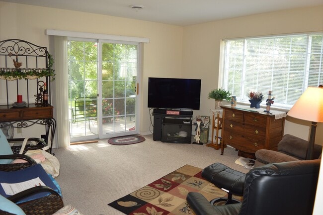 Photo - 928 N Thompson Dr Unit 2