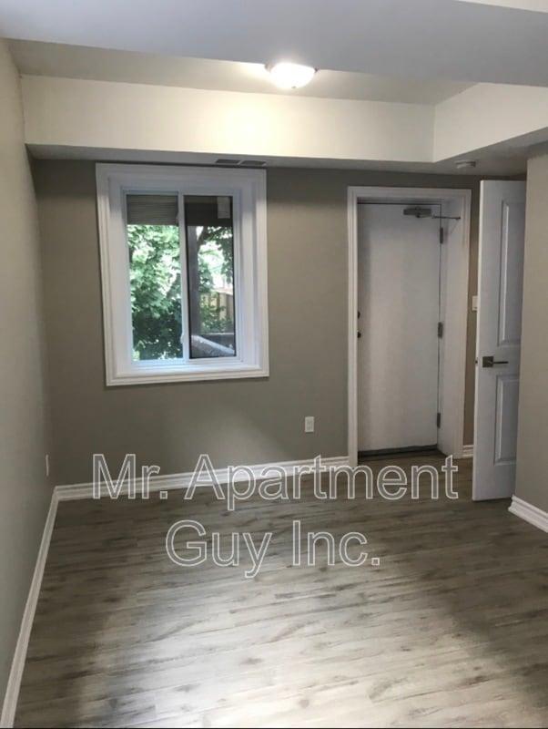 Photo - 827 Main St E Unit Suite 203