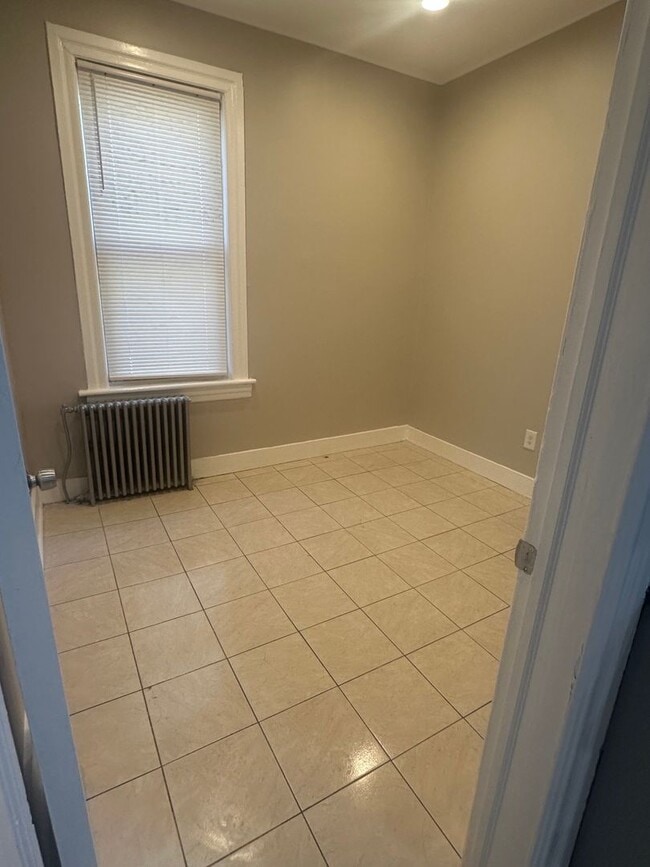 Photo - 75 Grand St Unit 2