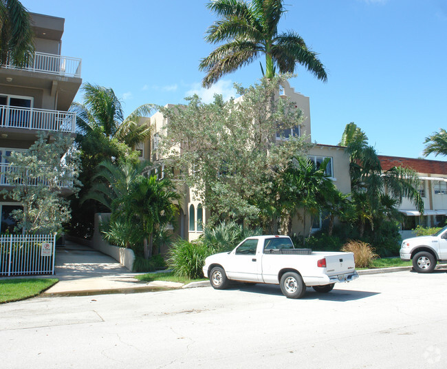 Building Photo - 123 S Golfview Rd Rental