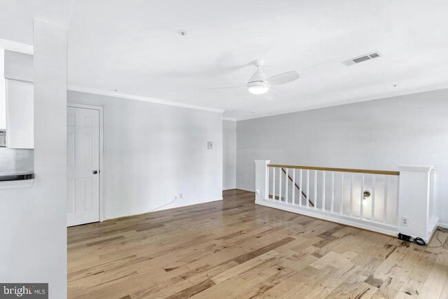 5716 Chapman Mill Dr Unit 150