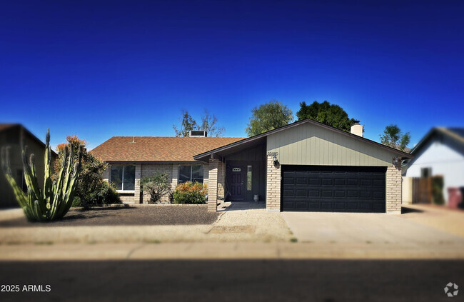 Building Photo - 10880 E Sahuaro Dr Rental