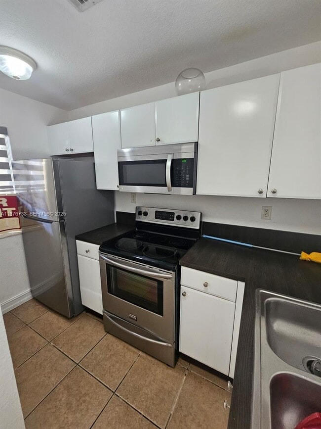 Photo - 7995 NW 8th St Unidad 103