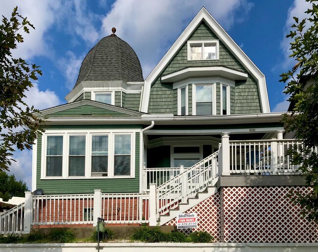 Building Photo - 205 Scammel St Unit Apt 5