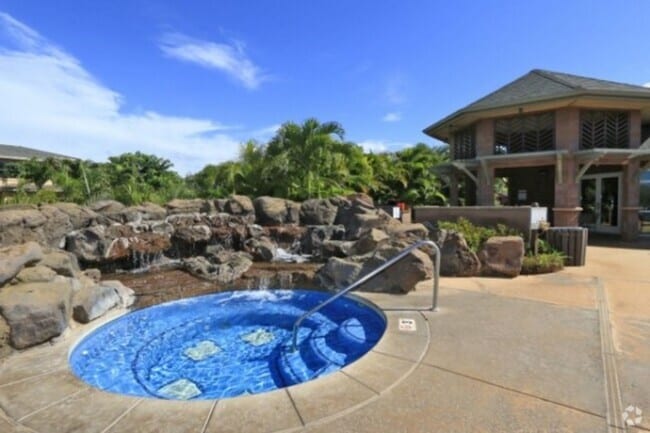 Building Photo - Gorgeous like new Premier condo in S. Kihei Unit 202