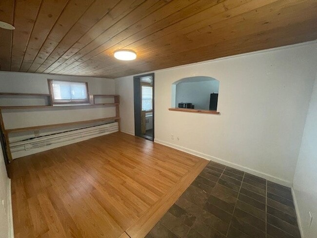 Photo - 702 Oak St Unit 7