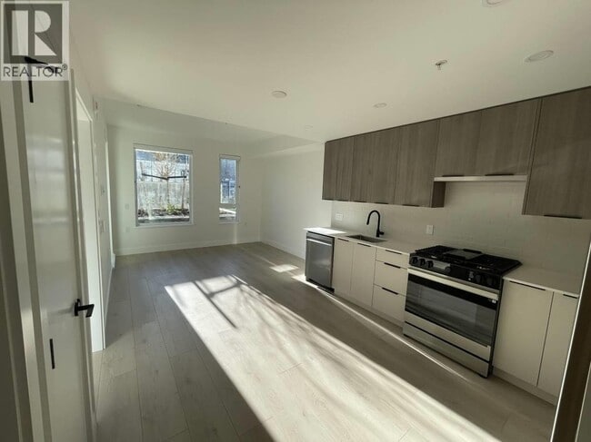 Photo - 111 Buller St Unité 212