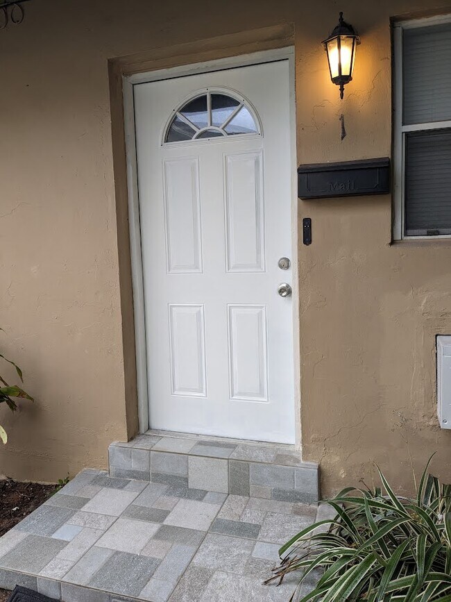 209 Avondale Dr Condo For Rent in Pompano Beach, FL