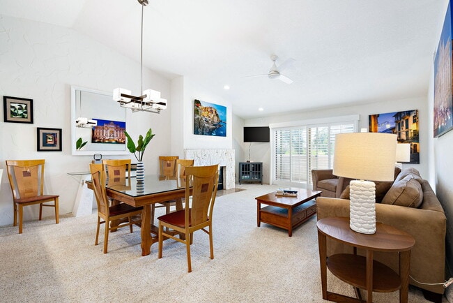 Photo - 189 Desert Falls Cir