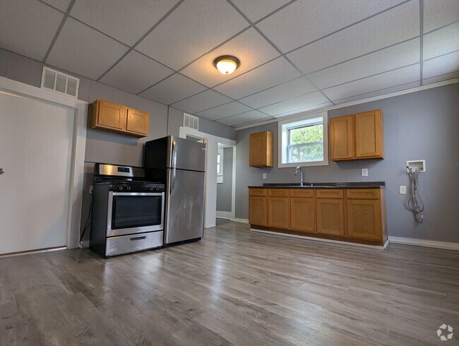 Building Photo - 50 Reservoir St Unit 2 Rental