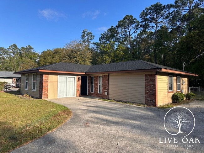 Photo - 626 Fleming Rd