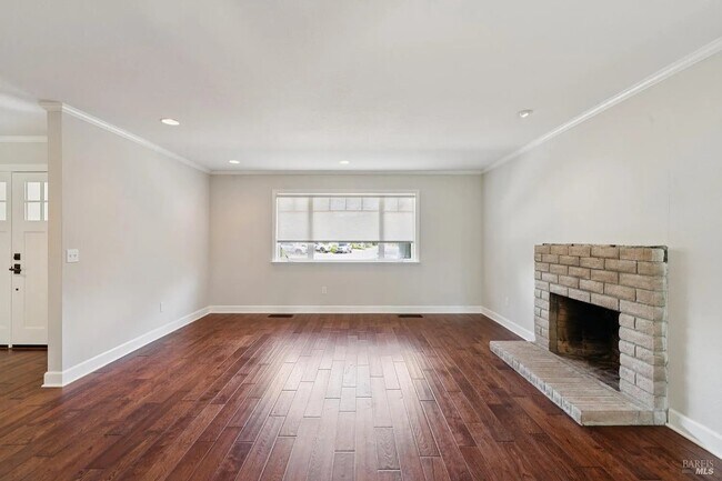 Photo - 1296 Orchard St