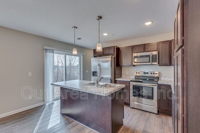 Photo - 591 William St