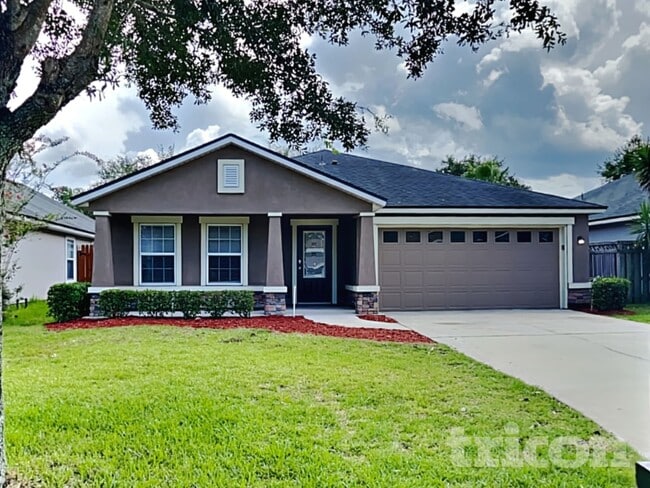 Photo - 621 Birchbark Trail