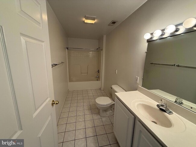 23 Taft Ave Unit 3