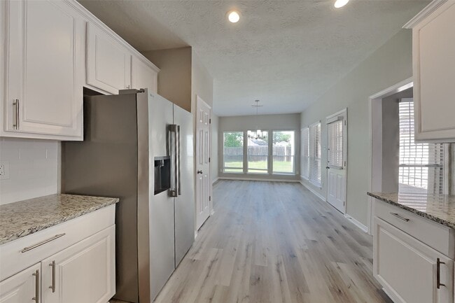 Photo - 14918 Laytham Ln