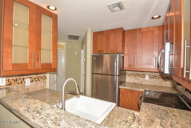 7101 W Beardsley Rd Unit 932