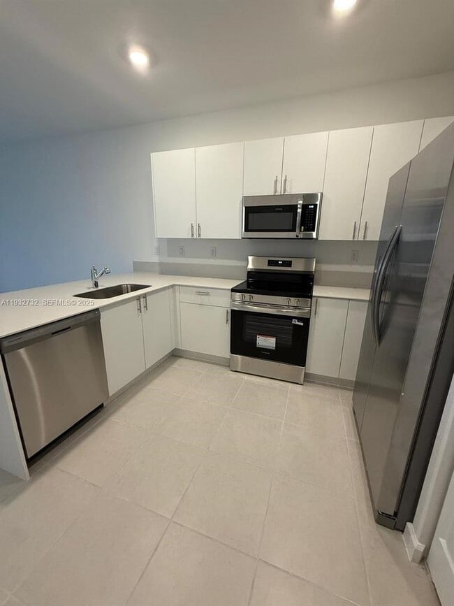 Building Photo - 35844 SW 178th Ct