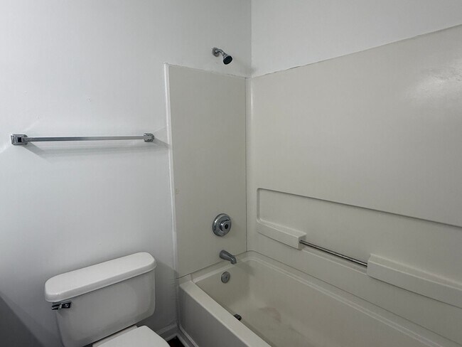 Photo - 11000 Diploma Dr Unit 11000K-4