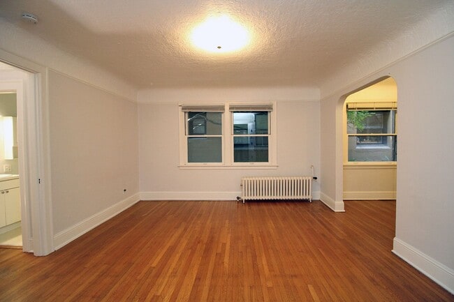 Photo - 1943 NW Irving St Unit 101