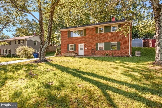 Photo - 6141 Telegraph Rd House