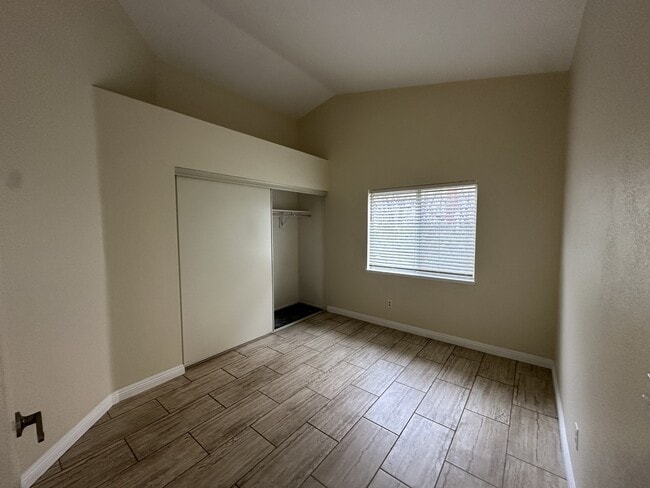 Photo - 36472 30th St E