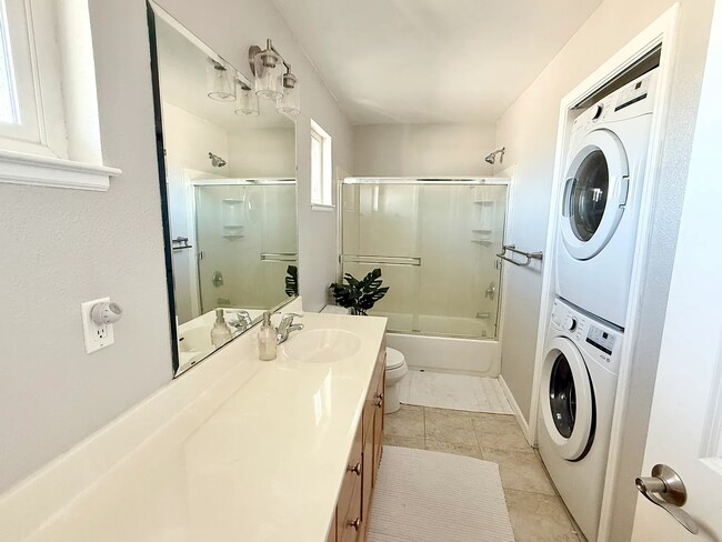 Photo - 142 Cherry St Unidad 142 Cherry Street