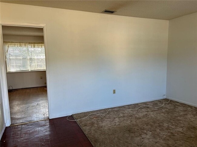 Photo - 5359 Emmett Dr