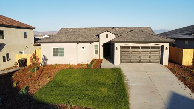 Photo - Modern 4-Bedroom Home in Northeast Bakersf...