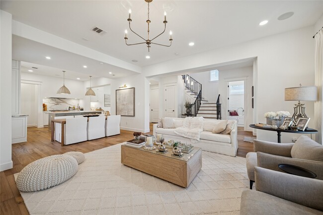 Photo - 2031 Sheridan St