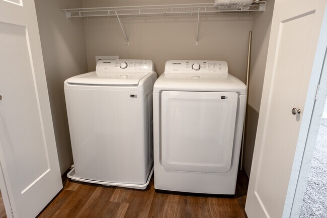 2BR, 2.5BA - Model - In-unit Laundry