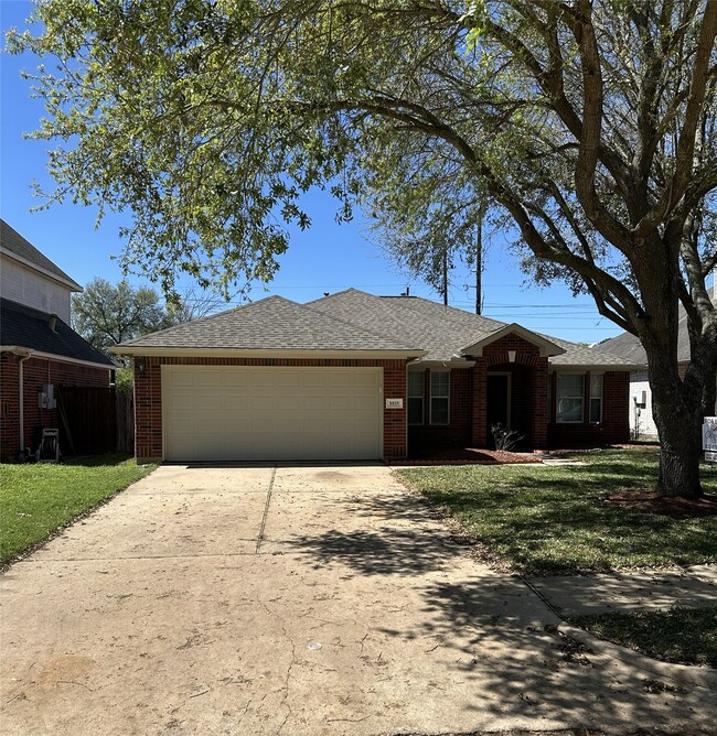 Building Photo - 8810 Barron Wood Cir E