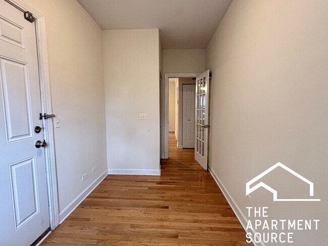 Photo - 3252 N Clifton Ave Unit W1