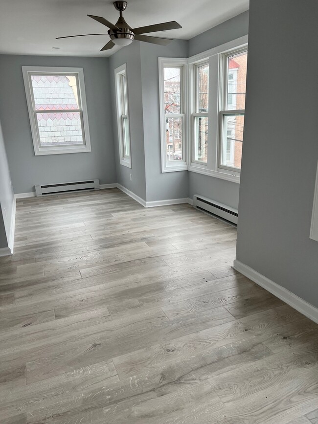 2 N Ferry St