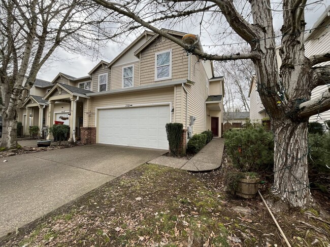 Building Photo - Inviting Two-Story 3BR Home Featuring Gas Range, Walk-In Closet, and Built-In Deck Seating