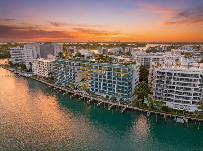 9201 E Bay Harbor Dr Unit 604